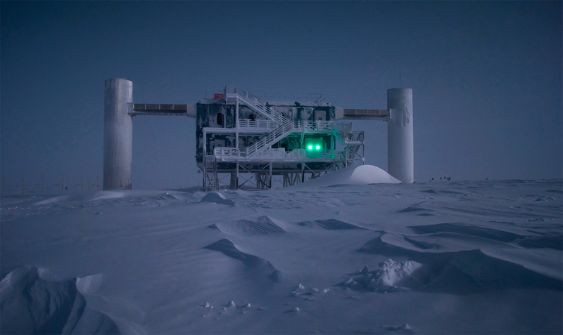 Illustration for article titled Neutrinos From Another Galaxy Have Been Discovered in Antarctica